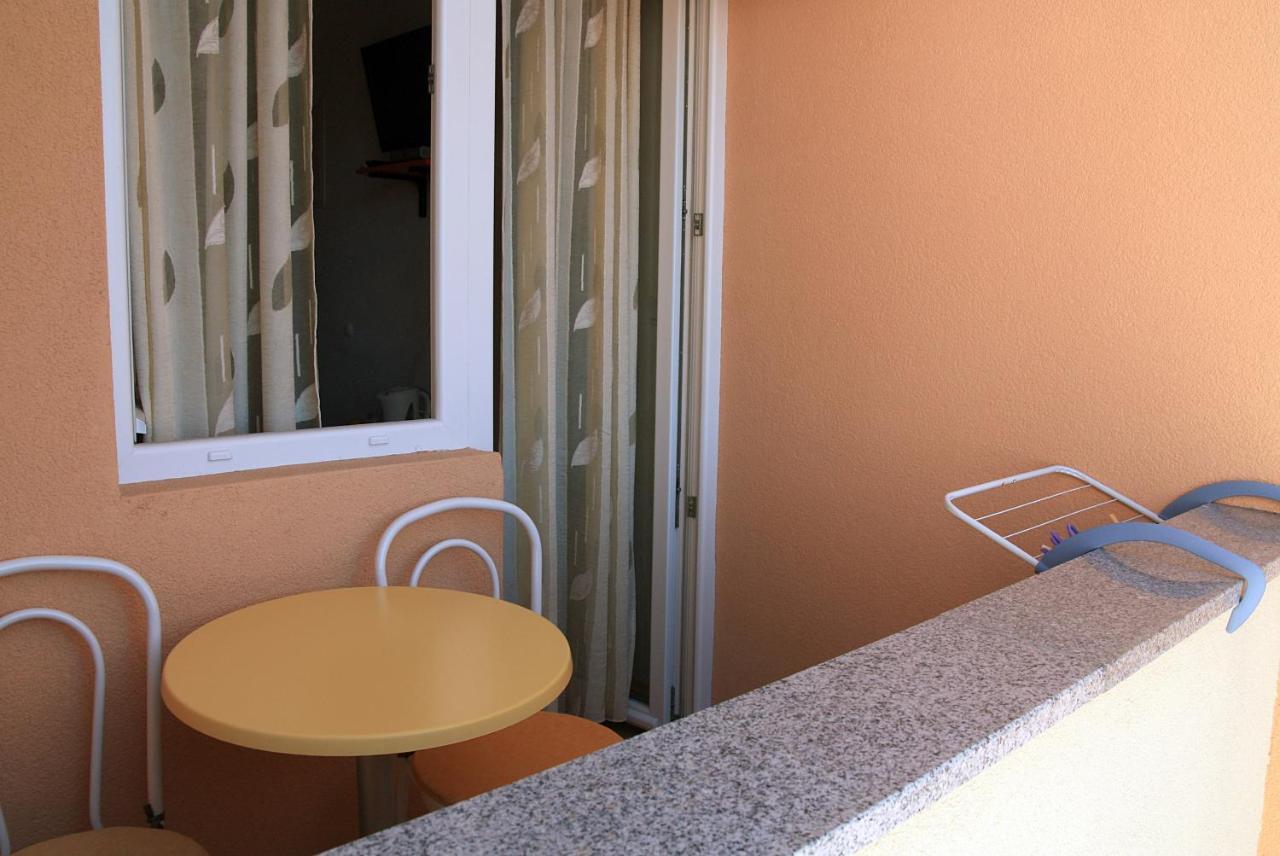 Apartments And Rooms By The Sea Tucepi, Makarska - 6058 외부 사진
