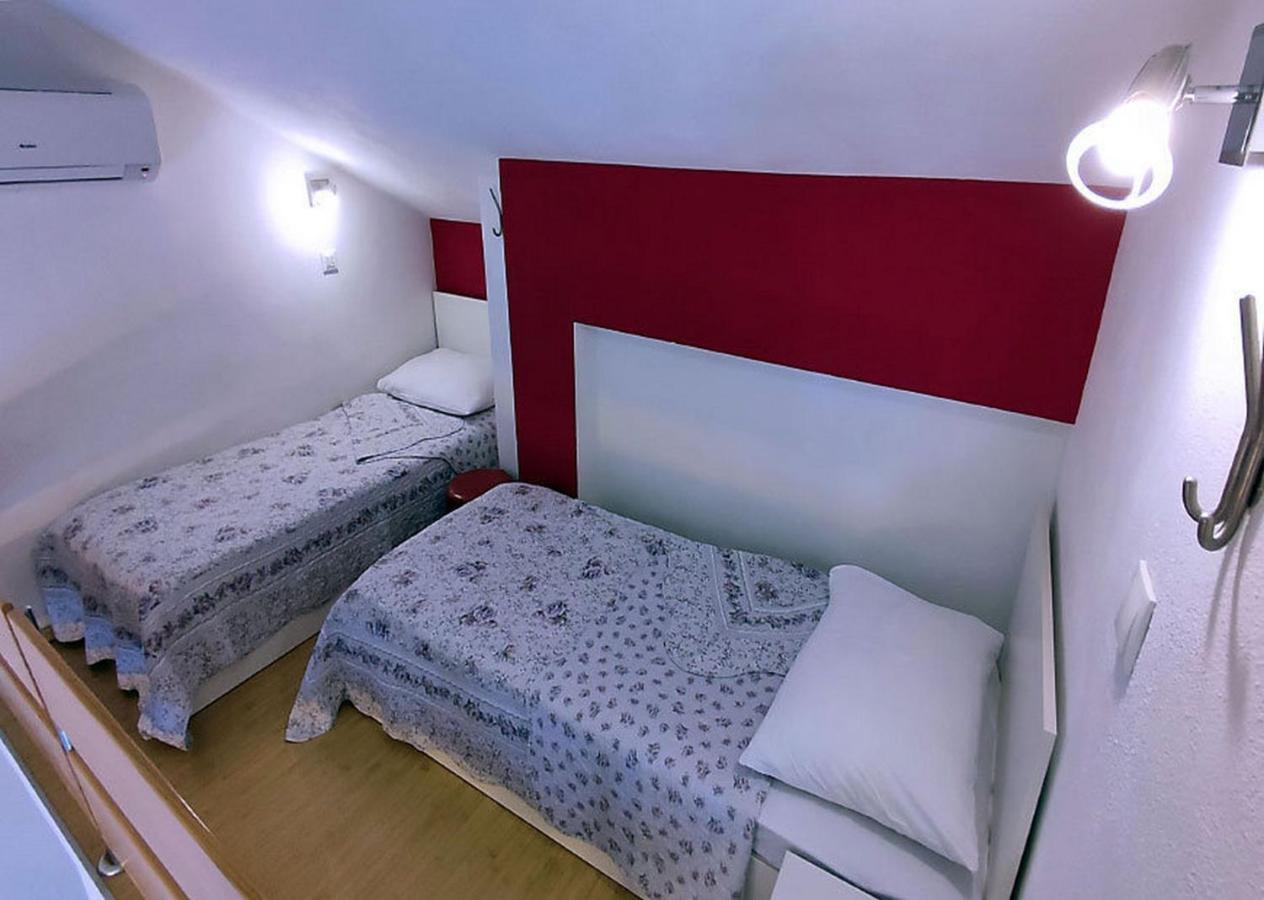 Apartments And Rooms By The Sea Tucepi, Makarska - 6058 외부 사진