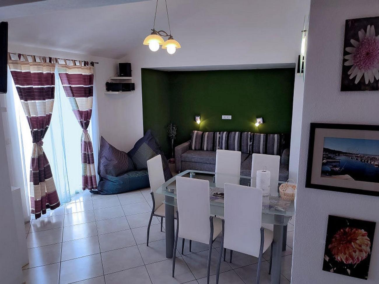 Apartments And Rooms By The Sea Tucepi, Makarska - 6058 외부 사진