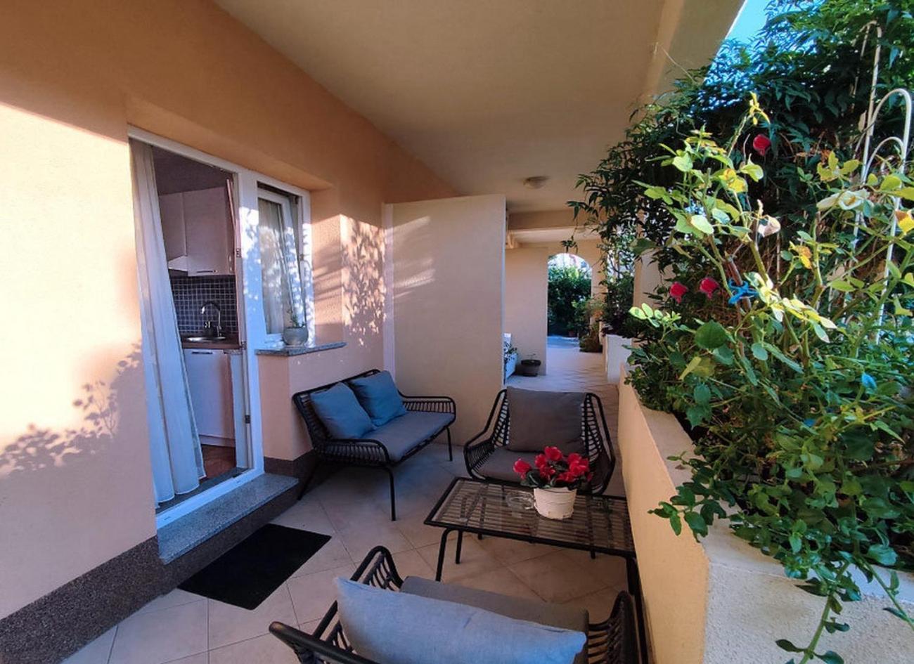 Apartments And Rooms By The Sea Tucepi, Makarska - 6058 외부 사진